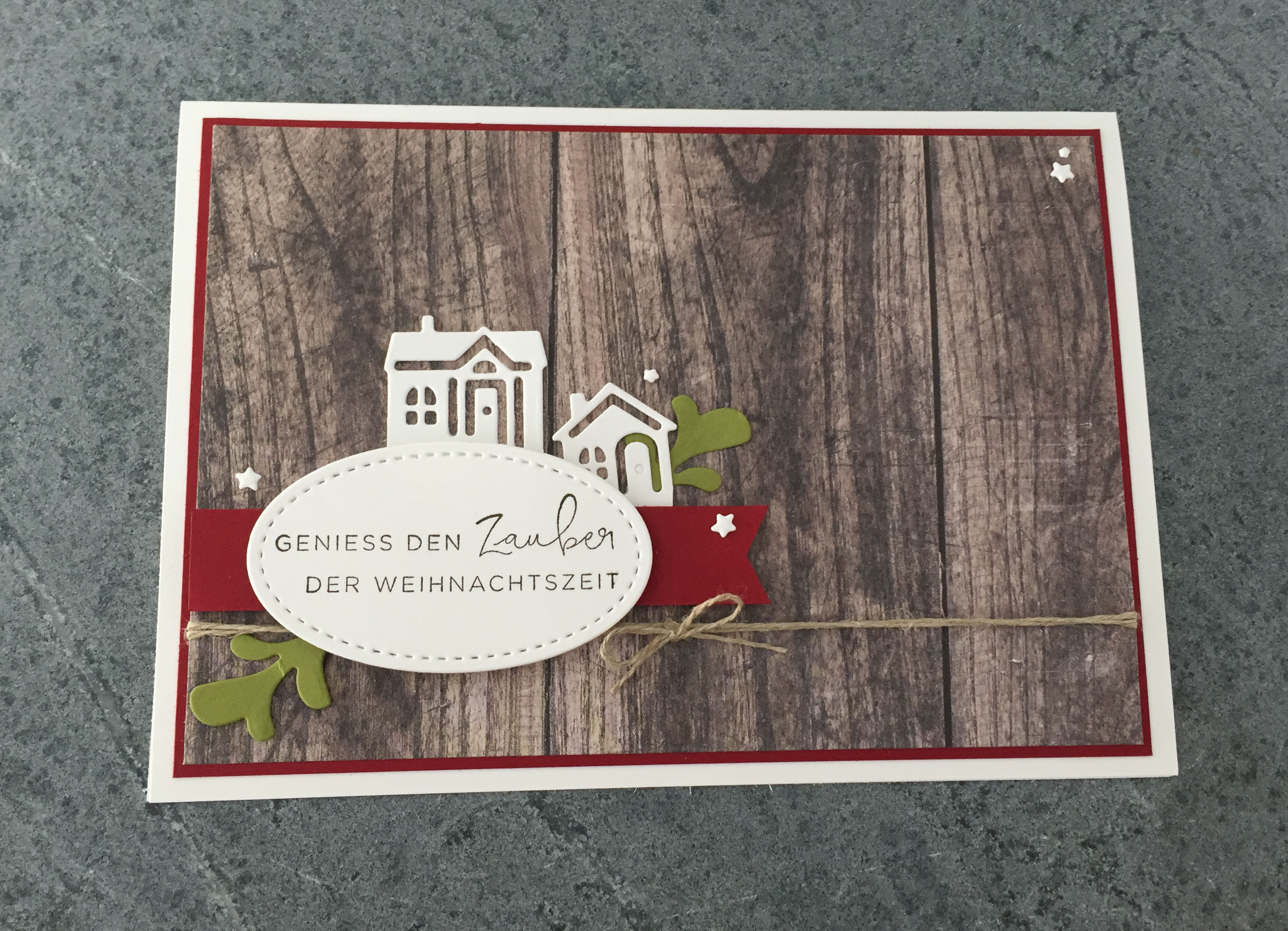 Weihnachtskarte mit Holzdekor