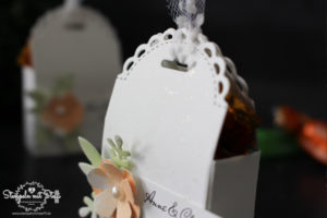 Gastgeschenk zur Hochzeit mit Stanzform Mini-Geschenkschachtel